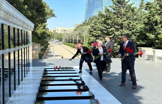 Gürcüstan parlamentinin Baş katibi Azərbaycana səfər edib