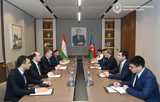 Ceyhun Bayramov Tacikistanın xarici işlər naziri  ilə görüşüb