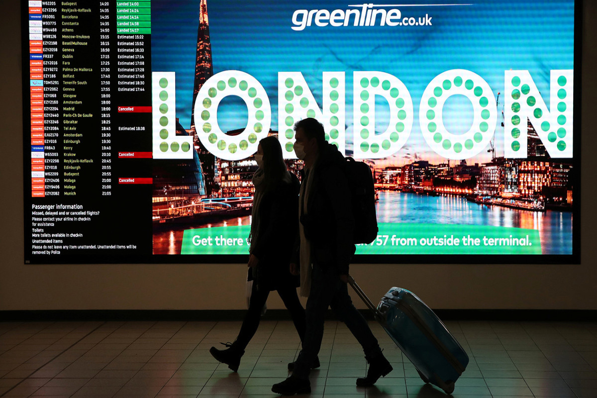 Londonun Luton hava limanı yanğın səbəbindən bağlanıb, xəsarət alanlar var