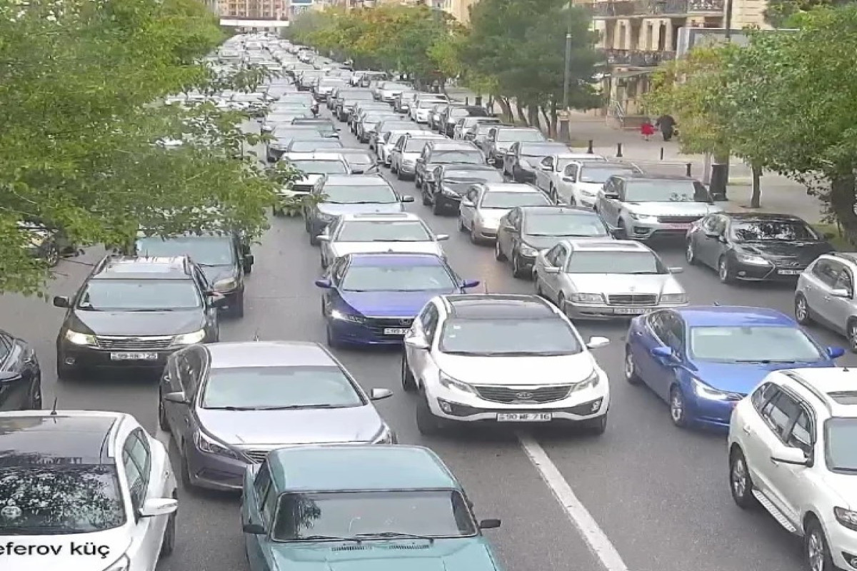 Bakıda sıxlıq müşahidə edilən yollar - SİYAHI 