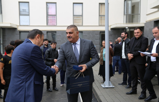 Füzuliyə köçürülən ailələrə mənzillərinin açarları təqdim olunub - FOTO  - YENİLƏNİB 