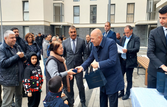Füzuliyə köçən daha 21 ailəyə mənzillərinin açarı verilib - YENİLƏNİB 