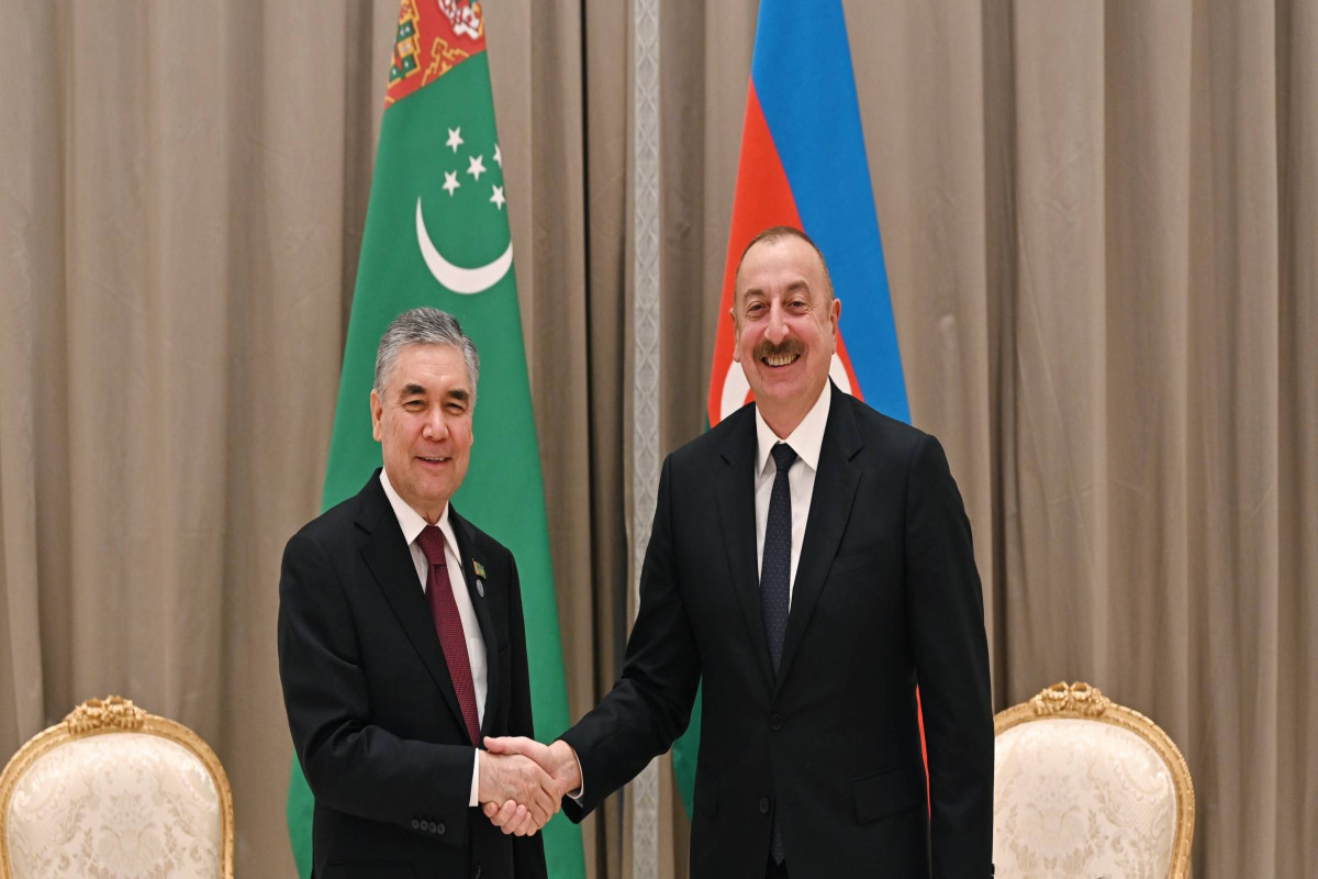 Qurbanqulu Berdiməhəmmədov Azərbaycan Prezidentini təbrik edib