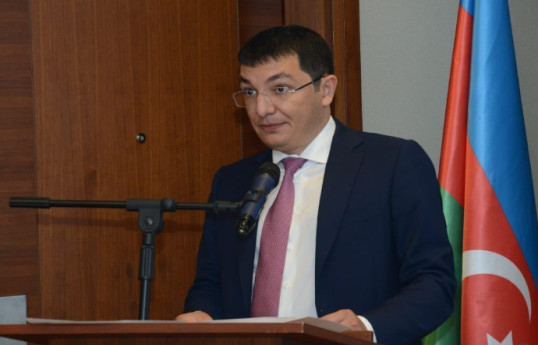 Nazir müavini qiymətləndiricilər üçün ali təhsil tələbinə aydınlıq gətirib