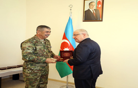 Zakir Həsənov Türkiyə, Tacikistan, Qazaxıstan və Özbəkistan müdafiə nazirlərini təltif edib