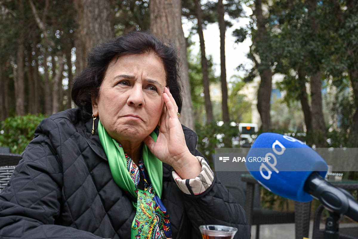Gülşad Baxşıyeva: Mənim tələbələrimdən qat-qat zəif aktyorlar “Azdrama”da səhnə alırlar - MÜSAHİBƏ  - FOTO 