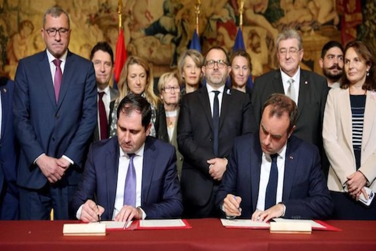 Fransa və Ermənistan müdafiə nazirləri Sebastian Lekornu və Suren Papikyan