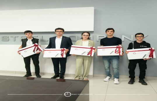 "Baku Steel Company" QSC əməkdaşlarının ali məktəblərə qəbul olunan övladlarını mükafatlandırıb