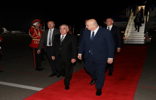 Əli Əsədov Beynəlxalq İpək Yolu Forumunda iştirak etmək üçün Tbilisiyə səfər edib - FOTO  - YENİLƏNİB 