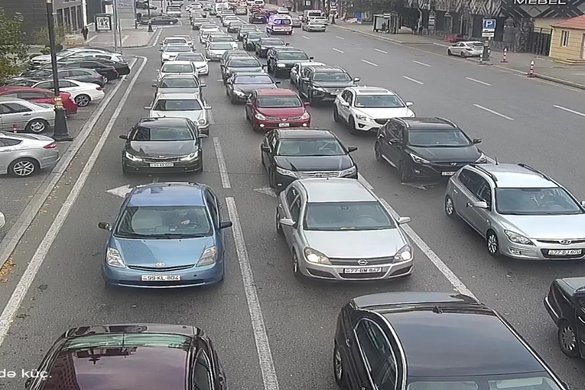 Paytaxtda sıxlıq olan yollar - SİYAHI 