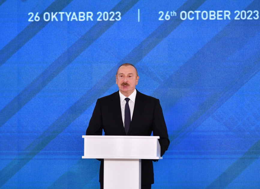 Prezident Qaradağ Günəş Elektrik Stansiyasının rəsmi açılış mərasimində iştirak edib