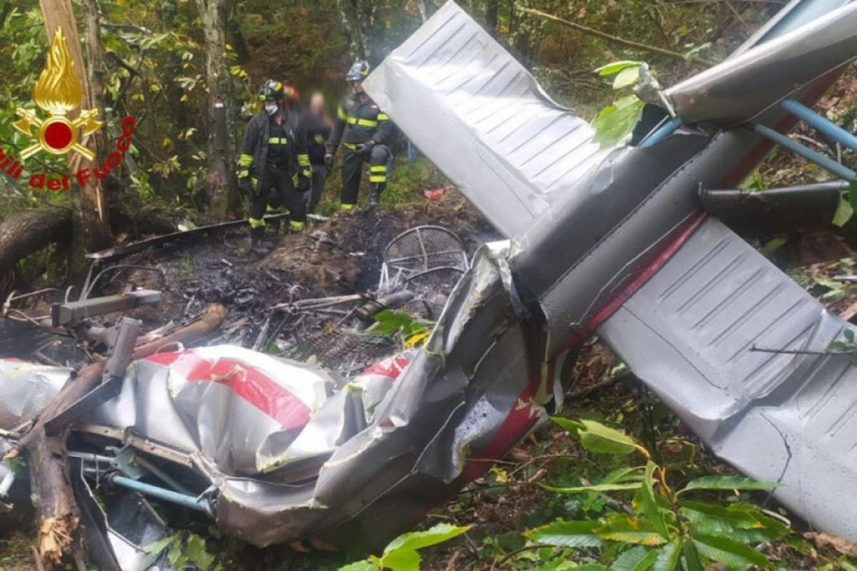 İtaliyada helikopter qəzaya uğrayıb, pilot həlak olub