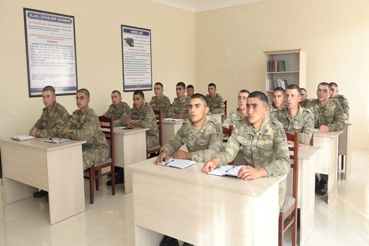 Əlahiddə Ümumqoşun Orduda İlham Əliyevin Prezident seçilməsinin 20 illiyi ilə əlaqədar tədbirlər keçirilir - FOTO 