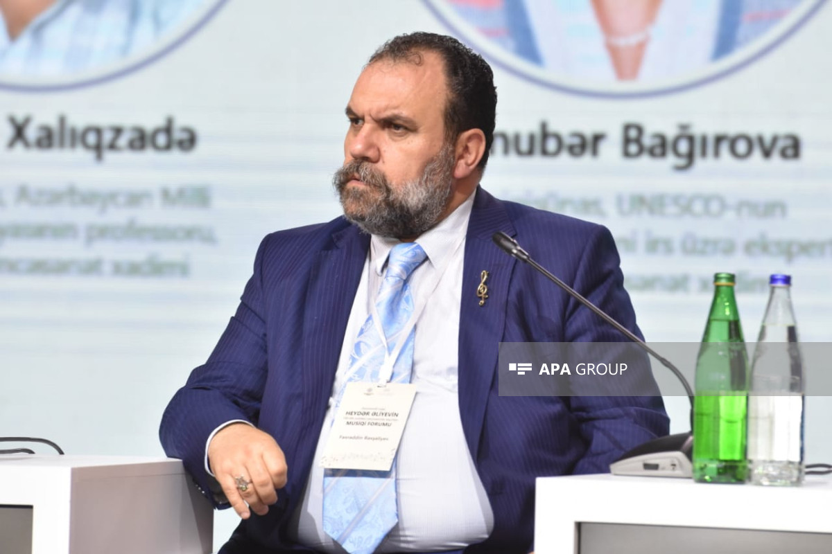 Fəxrəddin Baxşəliyev: Balaca uşağa dəfi verirlər ki, al, səsin var, oxu