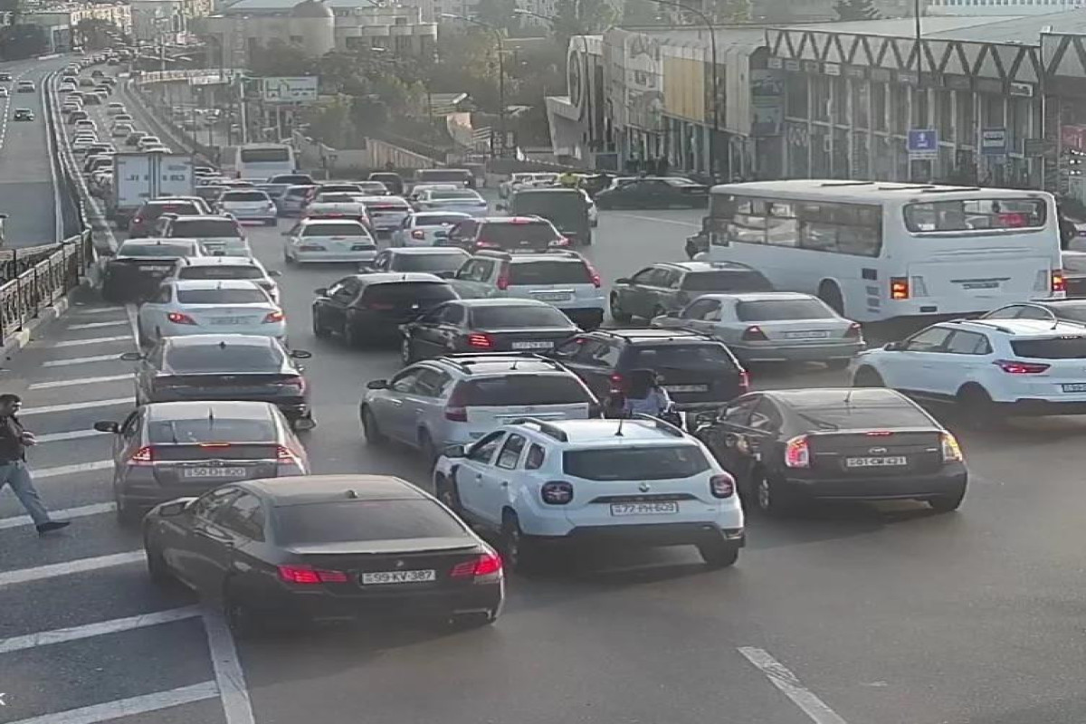 Paytaxtda sıxlıq olan yollar - SİYAHI 