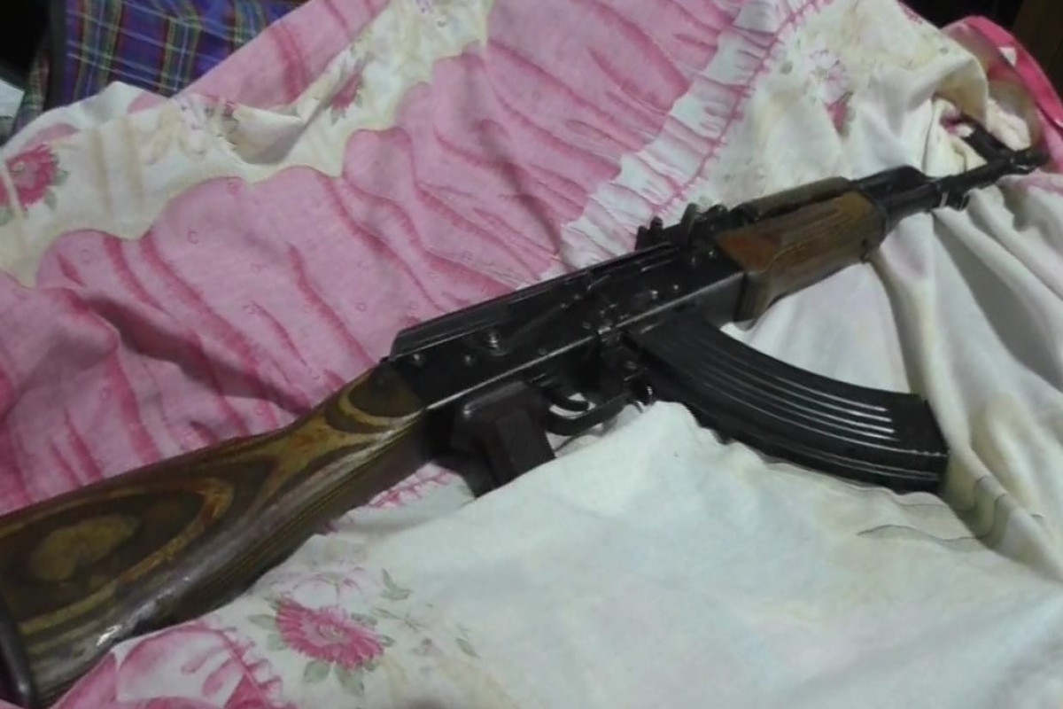 Lerikdə paytaxt sakinindən "Kalaşnikov" aşkarlanıb - FOTO 