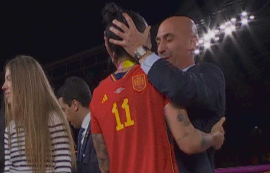 FİFA İspaniya Futbol Federasiyasının sabiq prezidentini cəzalandırıb
