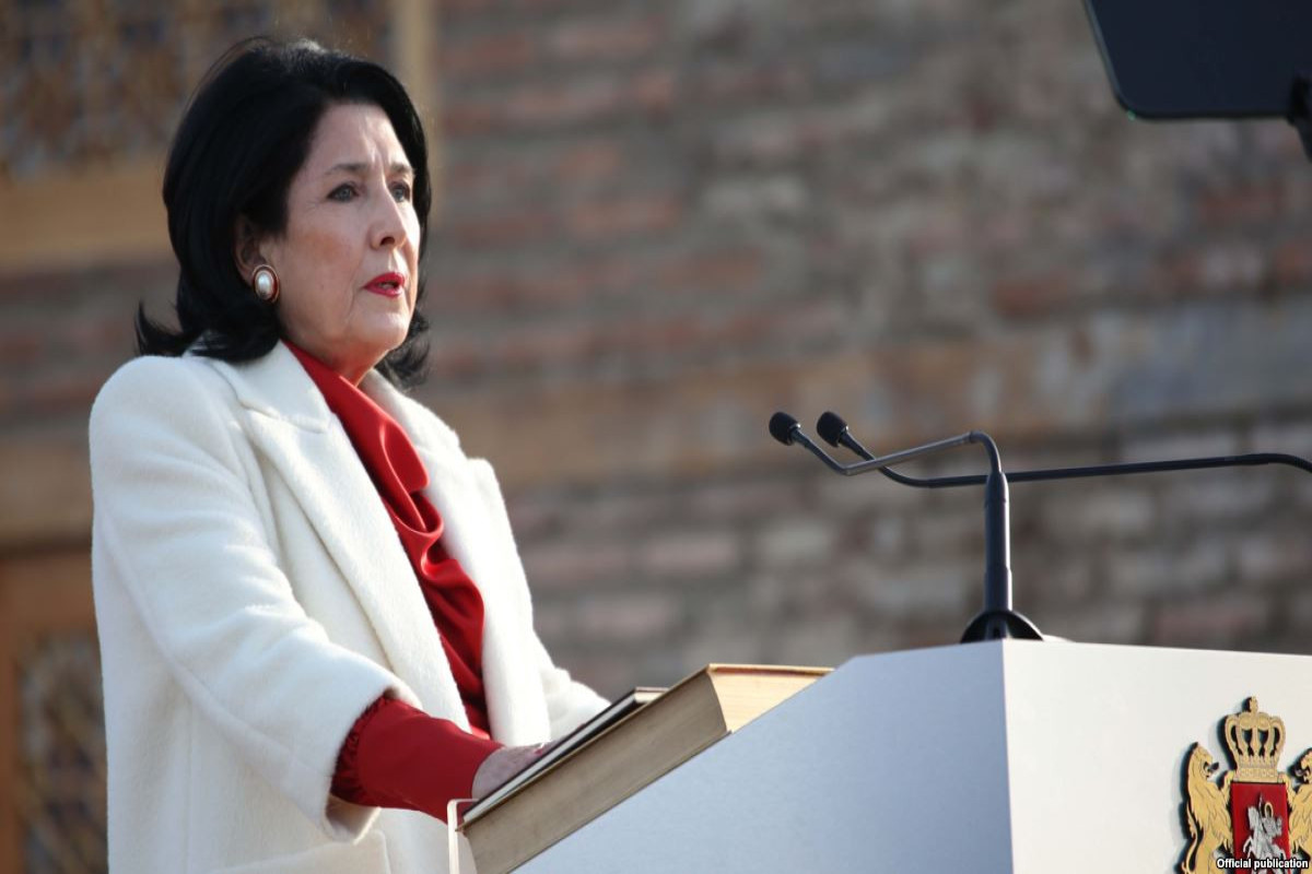 "Gürcü Arzusu": Zurabişvilinin partiya yaradaraq parlament seçkilərində iştirak planları var
