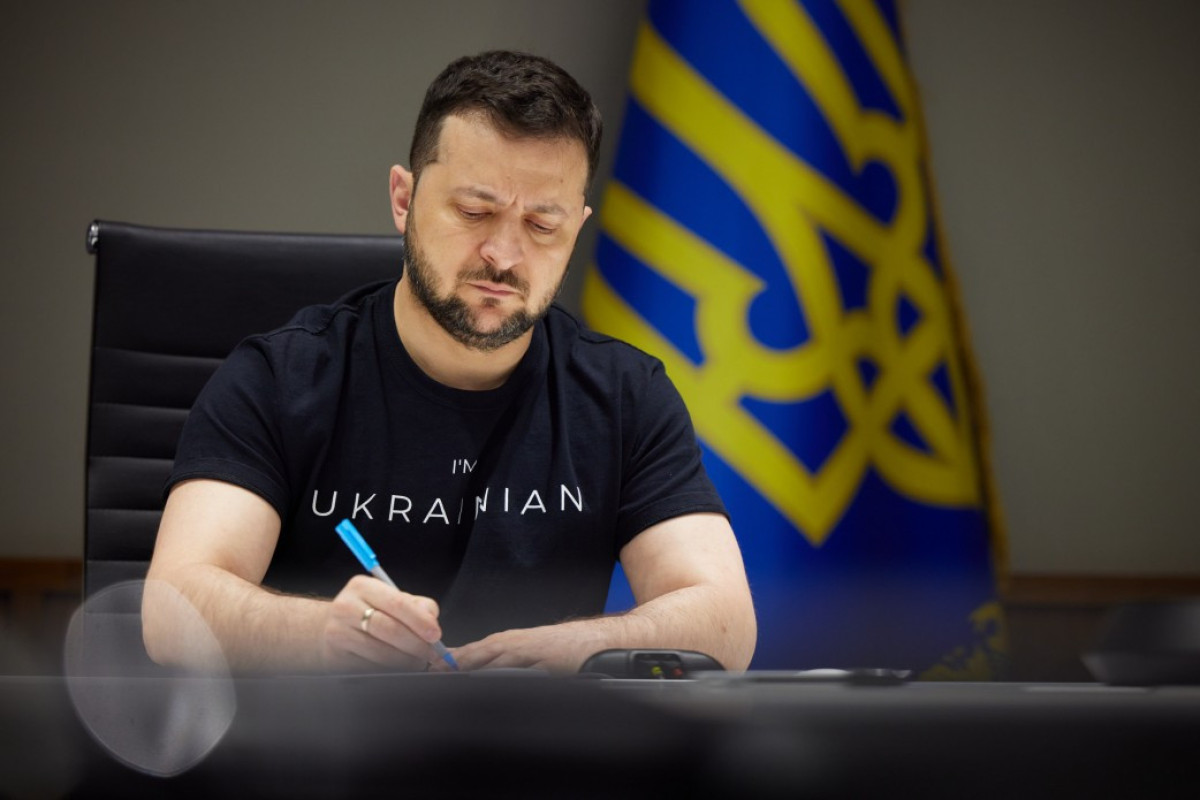 Зеленский пообещал очистить Украину изнутри