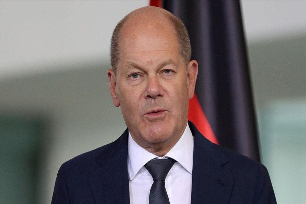 Olaf Şots idman edərəkən yıxılıb, zədə alıb