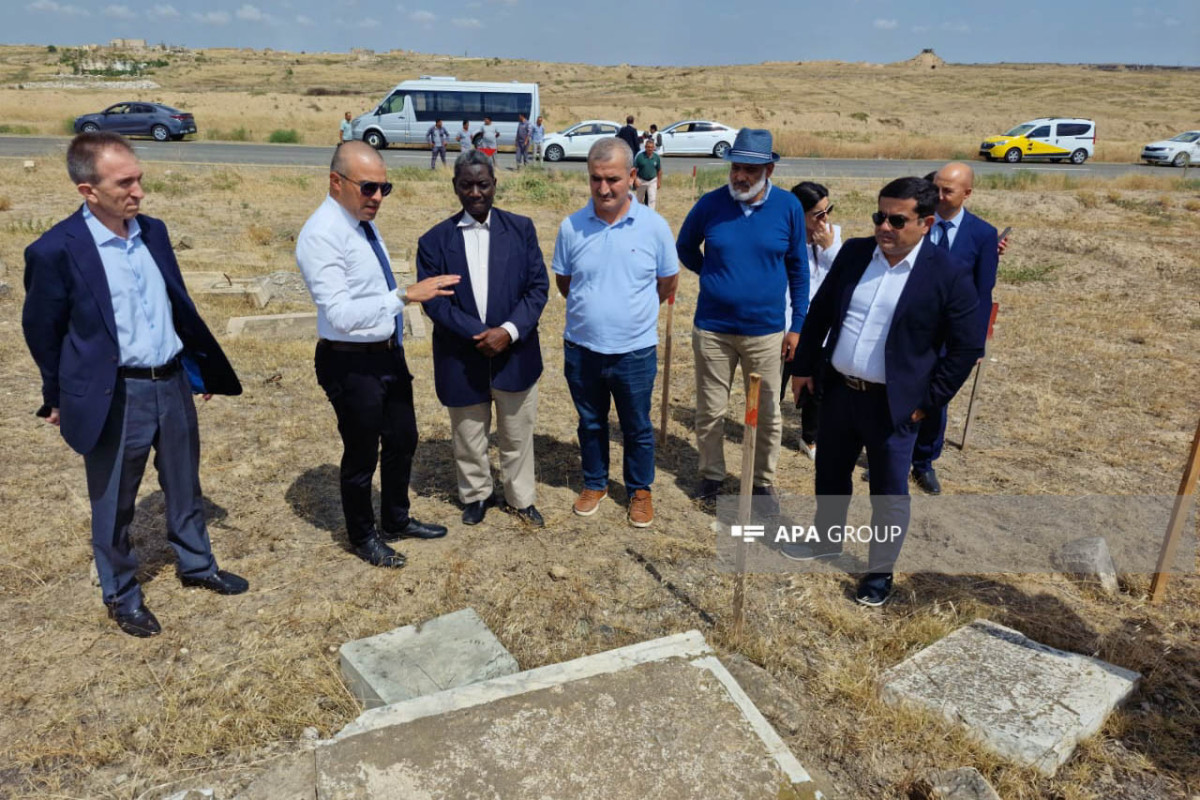 İƏT MDİHK nümayəndə heyəti işğaldan azad edilmiş Füzuli rayonunda dağıdılmış məzarlığa baş çəkib - FOTO  - VİDEO 
