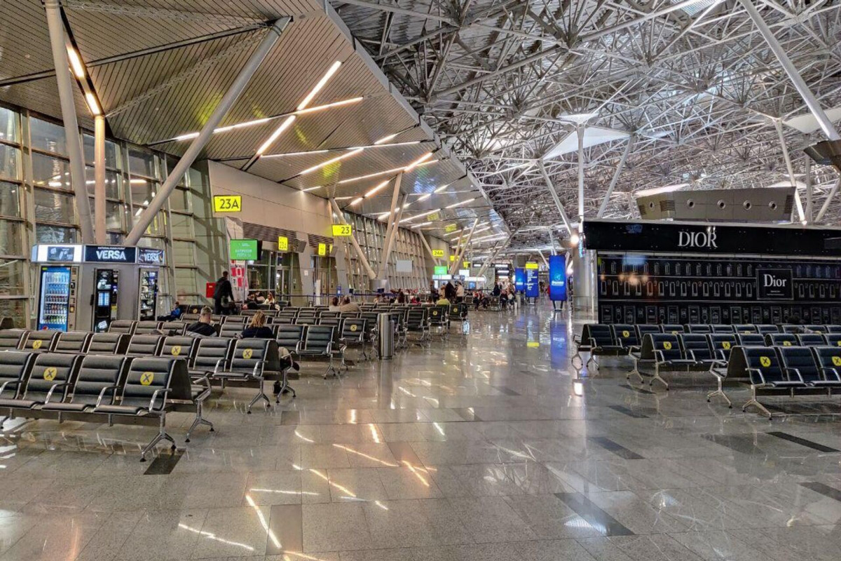 "Vnukovo" aeroportu Rusiyada öz metro stansiyası olan ilk hava limanı olub