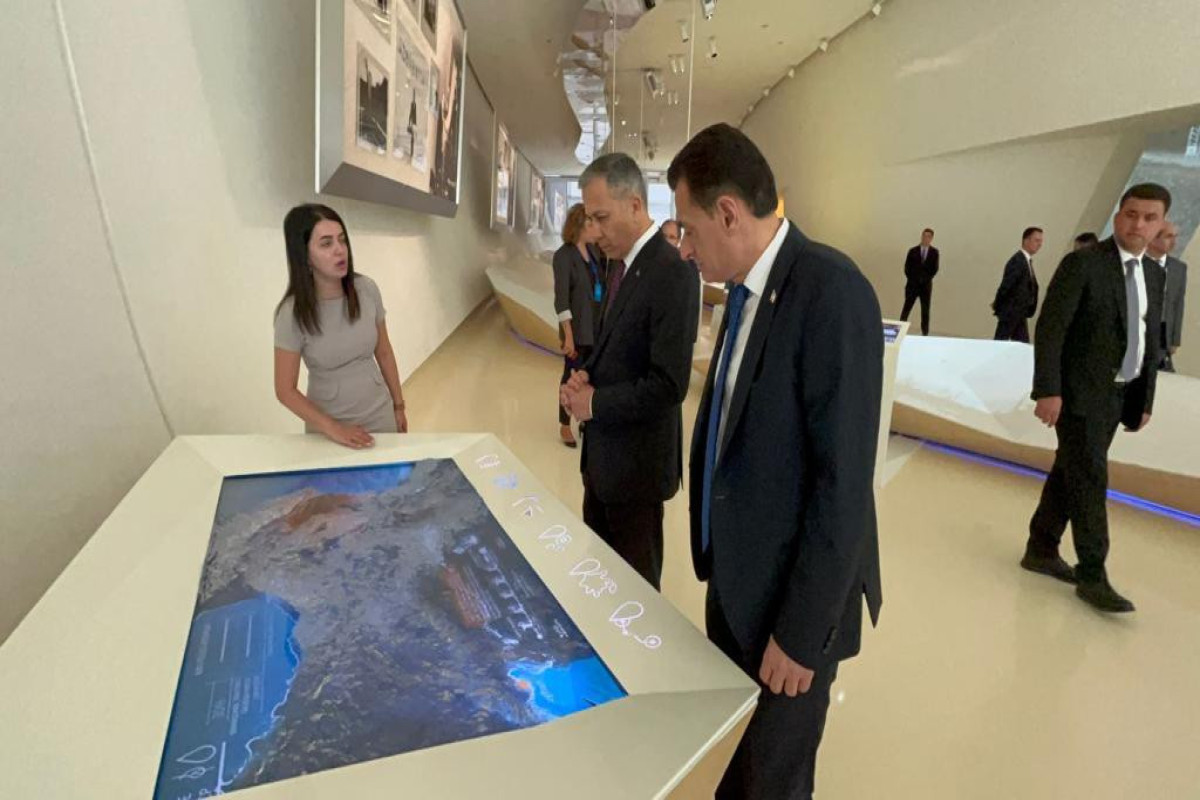 TDT-nin Fövqəladə halların idarə edilməsi üzrə Nazirlərinin iclasının iştirakçıları Heydər Əliyev Mərkəzində olub