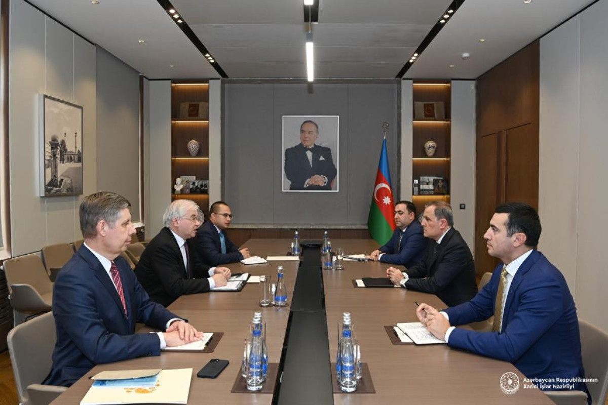 Ceyhun Bayramov Rusiya xarici işlər nazirinin xüsusi nümayəndəsini Ermənistanın təxribatları barədə məlumatlandırıb