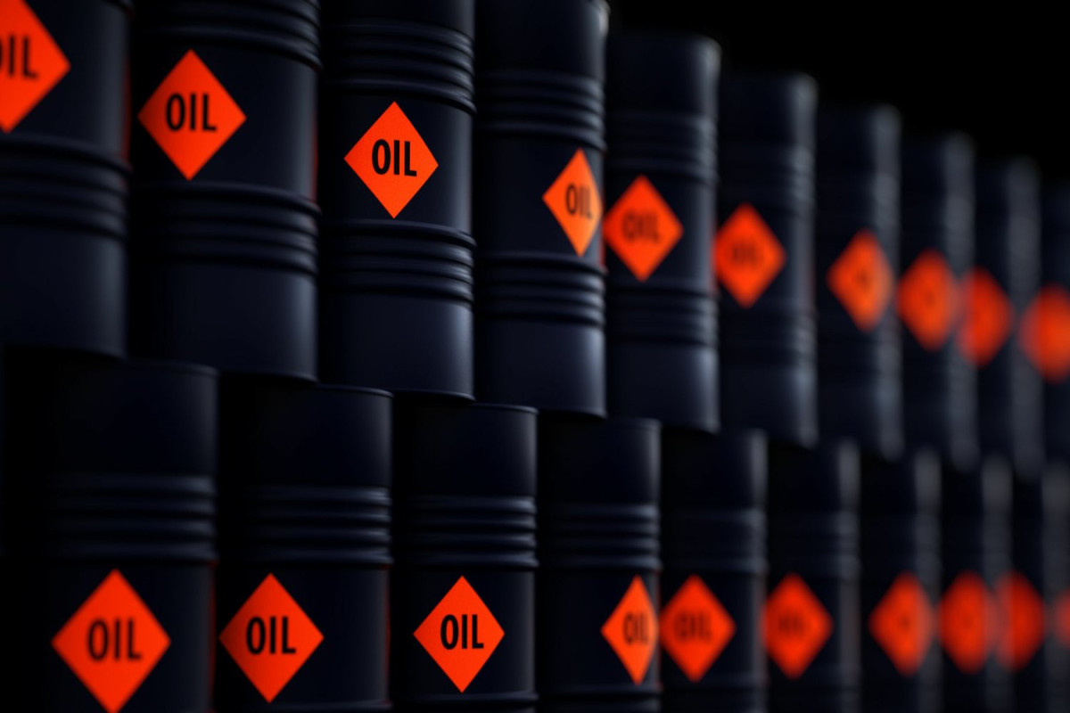 Oil prices decrease in world market