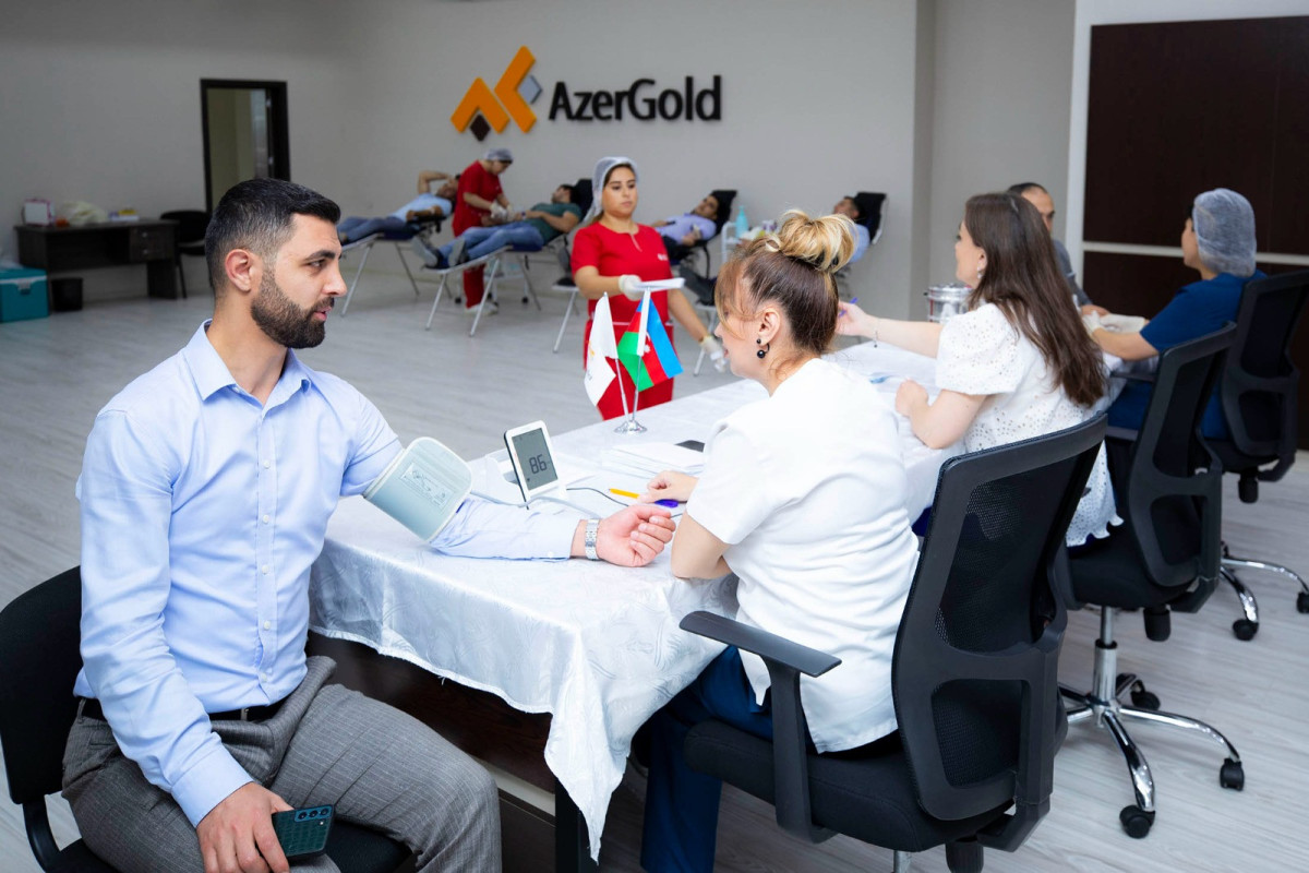 “AzerGold” və törəmə şirkətlərinin əməkdaşları könüllü qan veriblər