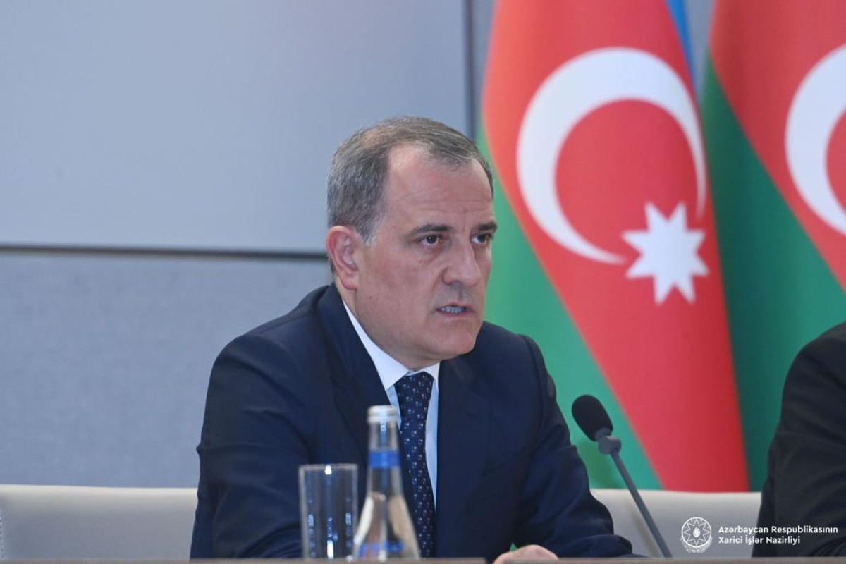Azərbaycan XİN: Ermənistan Laçın yolundan təxminən iki il yarım ərzində qanunsuz hərbi və digər məqsədlər üçün istifadə edib