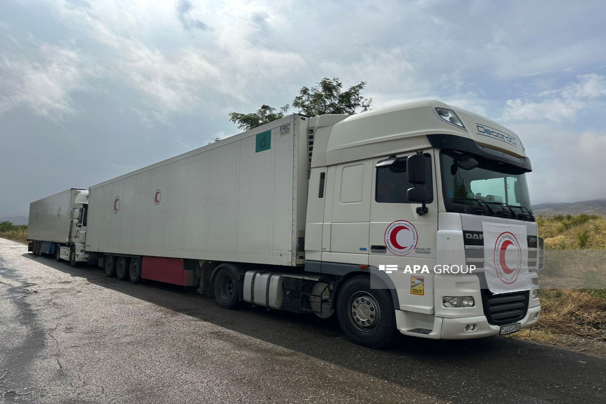 Bakıdan göndərilən 40 ton un yüklü karvan 12 gündür Ağdam-Xankəndi yolunda gözləyir