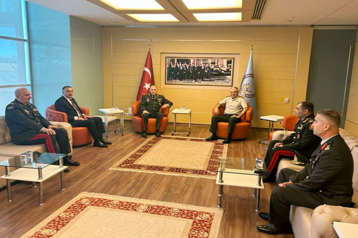 Azərbaycanın Baş Qərargah rəisi Türkiyəyə gedib