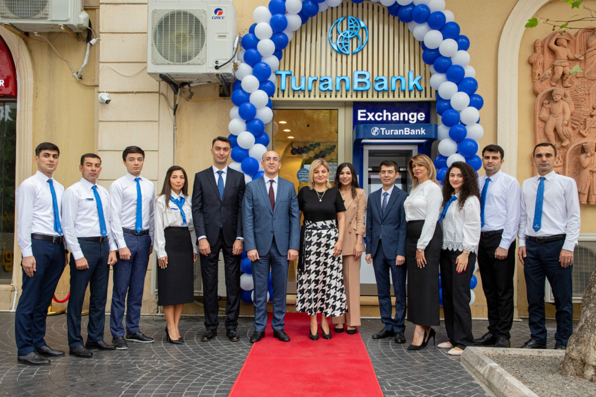 TuranBank yeni Fəvvarələr şöbəsini müştərilərin istifadəsinə verib - FOTO 