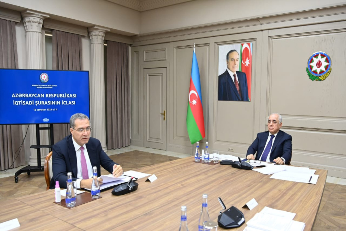 Economic Council of Azerbaijan held meeting, next year's state budget project discussed