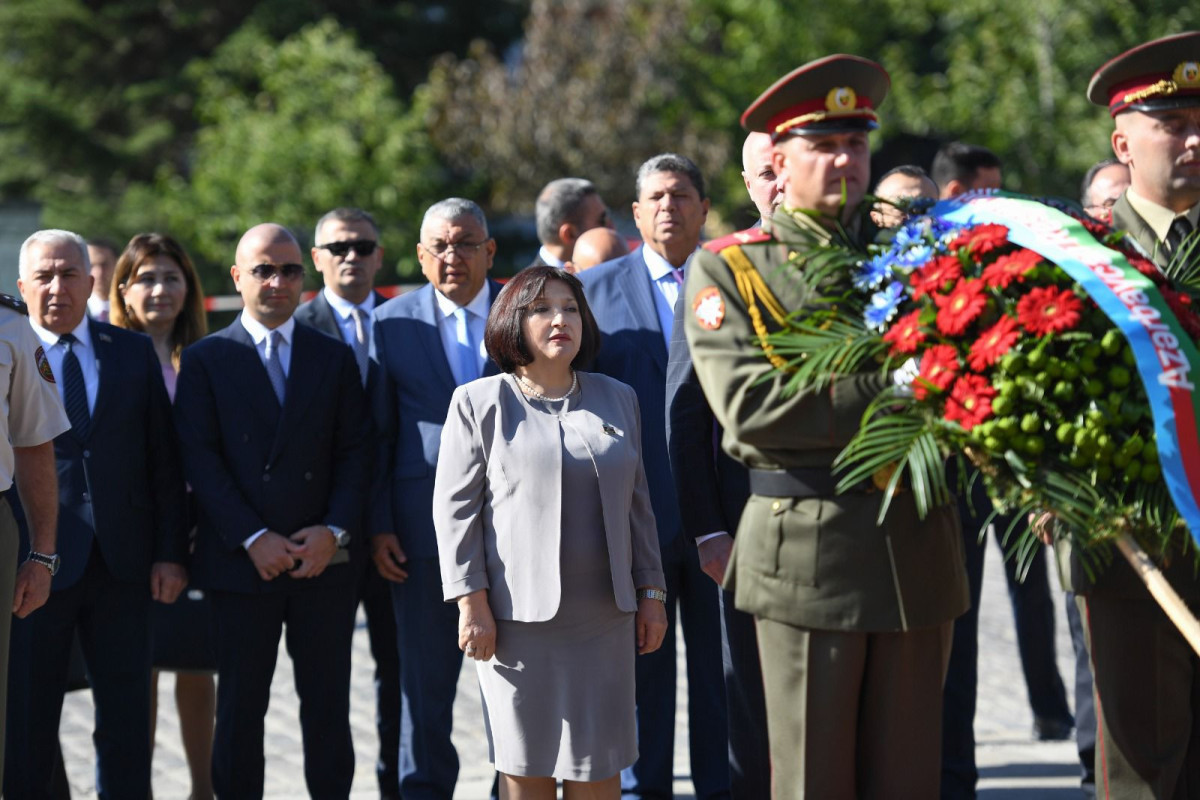 Sahibə Qafarova Sofiyada “Naməlum əsgər” abidəsini ziyarət edib - FOTO 