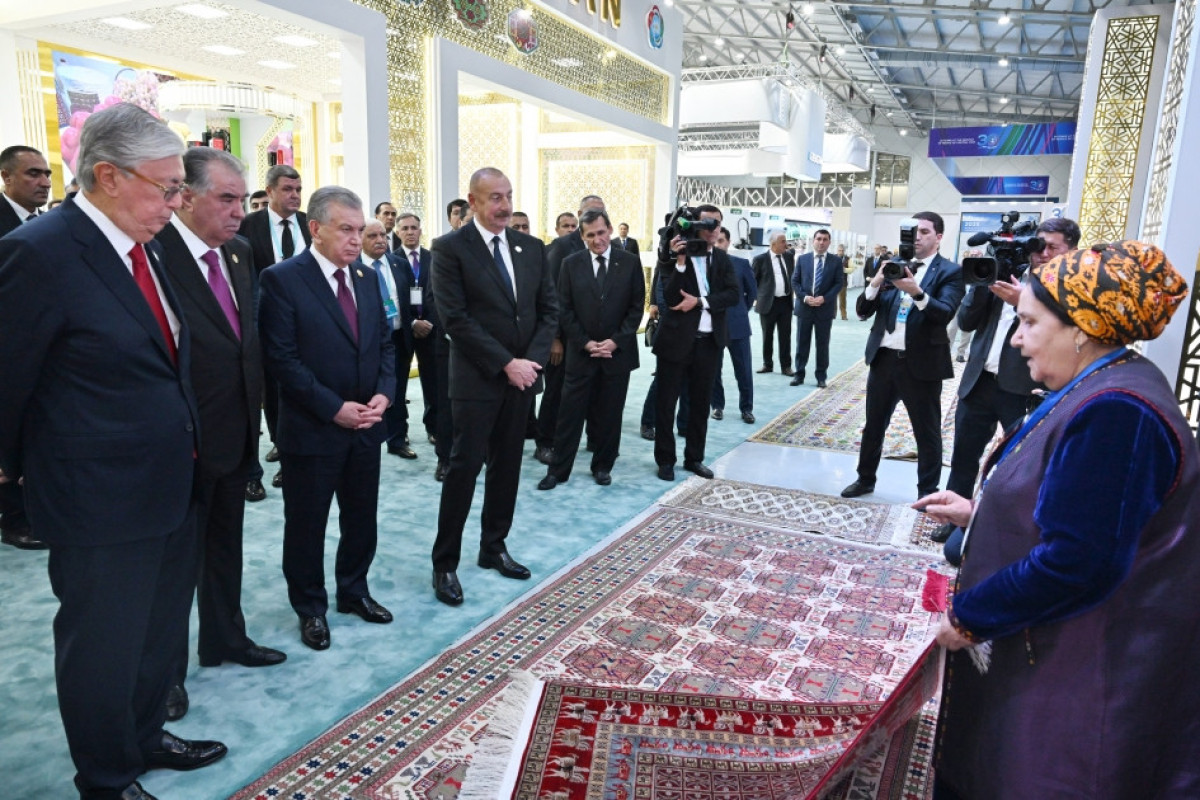 Düşənbədə 5-ci Məşvərət görüşündə iştirak edən dövlət başçıları “EKSPO Mərkəzi Asiya 2023” sərgisi ilə tanış olublar - YENİLƏNİB  - FOTO 