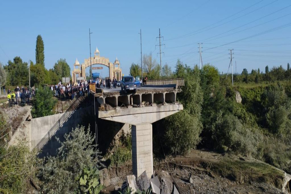 МЧС: Обеспечена безопасность на альтернативной дороге, открытой из-за обрушения моста в Хачмазе-ФОТО -ОБНОВЛЕНО -ВИДЕО 