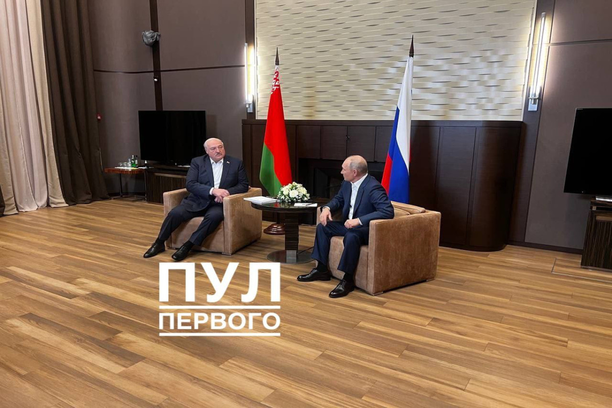 Soçidə Rusiya və Belarus prezidentləri arasında görüş keçirilir