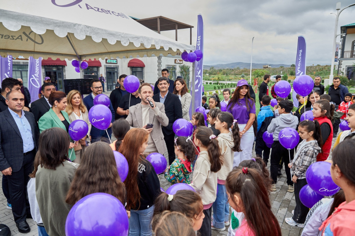 Ağalı kəndinin məktəbliləri yeni tədris ilinə Azercell ilə birlikdə başlayıb - FOTO 