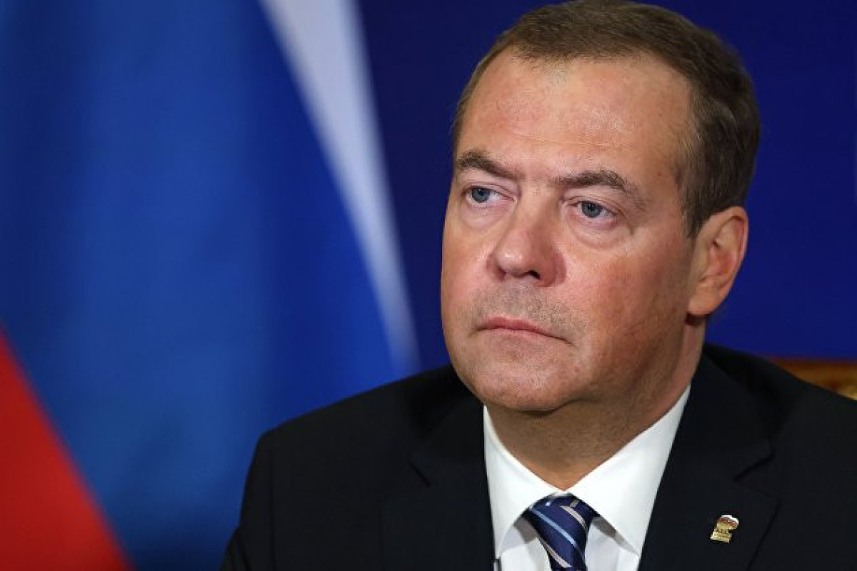 Dmitri Medvedyev Donbasa səfər edib
