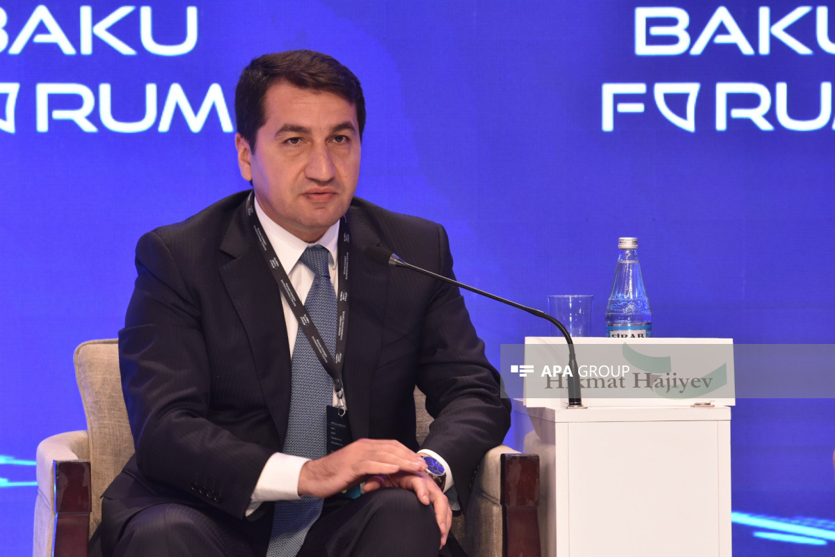 Hikmət Hacıyev: Azərbaycan Ermənistanla problemlərin sülh yolu ilə həllini hədəfləyir
