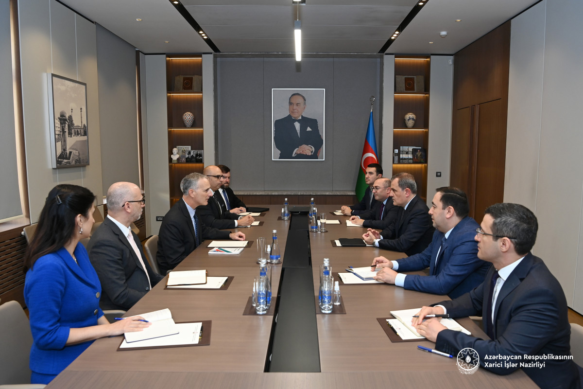 Джейхун Байрамов обсудил со старшим советником Госдепартамента США процесс нормализации отношений между Азербайджаном и Арменией