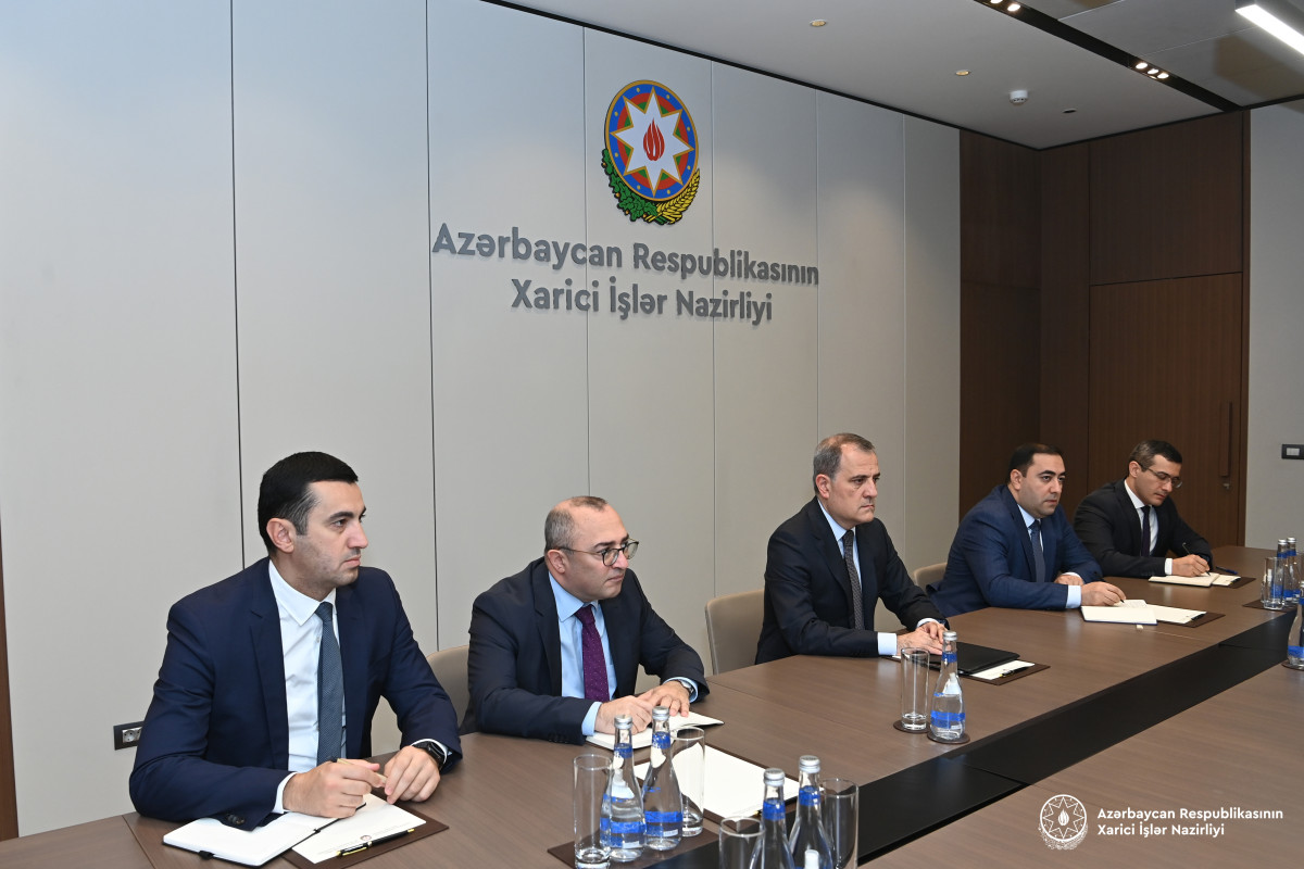 Джейхун Байрамов обсудил со старшим советником Госдепартамента США процесс нормализации отношений между Азербайджаном и Арменией