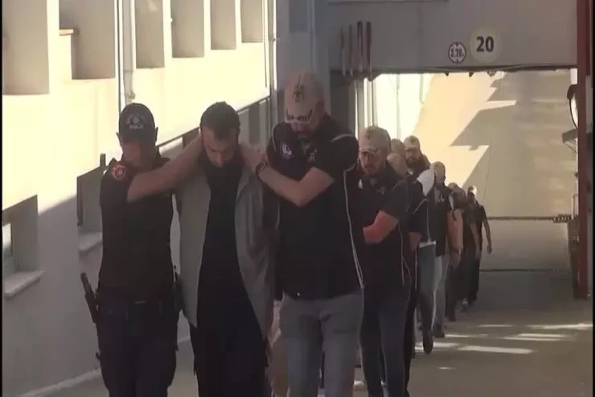 Türkiyədə 5 nəfər İŞİD üzvü həbs edilib, 12-si nəzarətə götürülüb