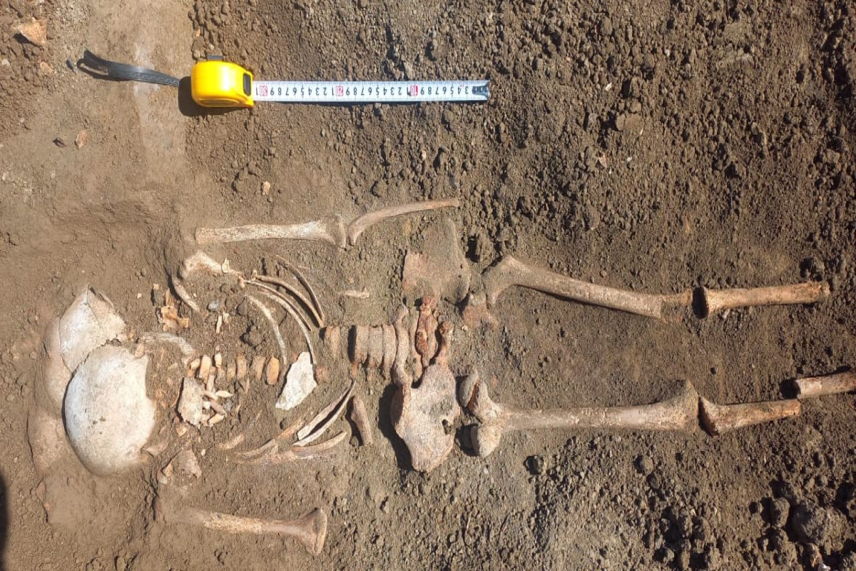 Xaçmazda e.ə III minilliyə aid insan skeleti tapılıb - FOTO 