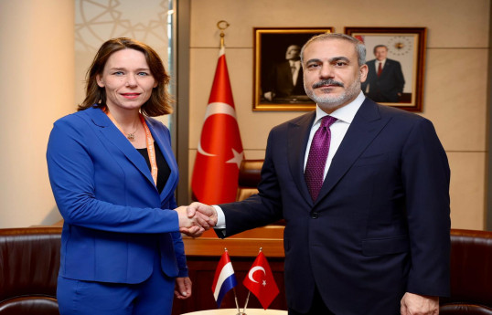 Hakan Fidan niderlandlı həmkarı ilə NATO-nun genişlənməsini müzakirə edib