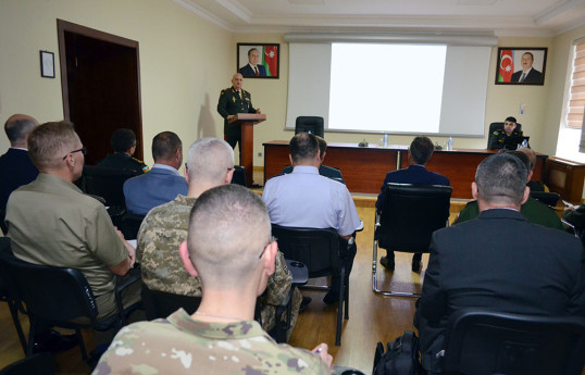 Hərbi attaşelər Qarabağda keçirilən lokal antiterror tədbirləri barədə məlumatlandırılıb