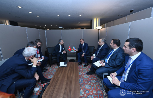 Ceyhun Bayramov İsveçrənin xarici işlər naziri ilə görüşüb