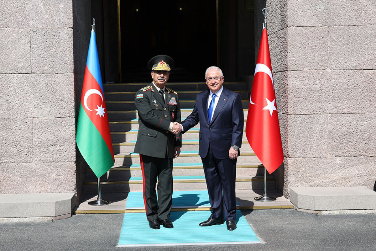 Minister of Defense of the Republic of Azerbaijan, Zakir Hasanov and Minister of National Defense of the Republic of Türkiye,  Yashar Güler